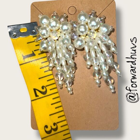 Bundle Sale 3 for $15 | Cluster Beaded Earrings Iridescent Pearl-Like Beads - Picture 6 of 7